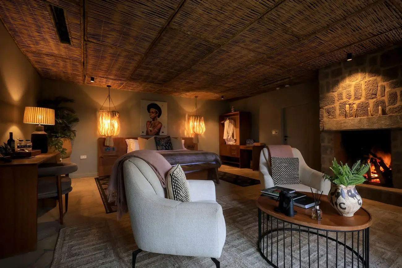 Suite Sanctuary. 5 suite_fireplace